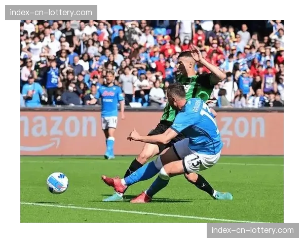 伤病更新：那不勒斯官方宣布波利塔诺左腿肌肉拉伤，将缺阵三周