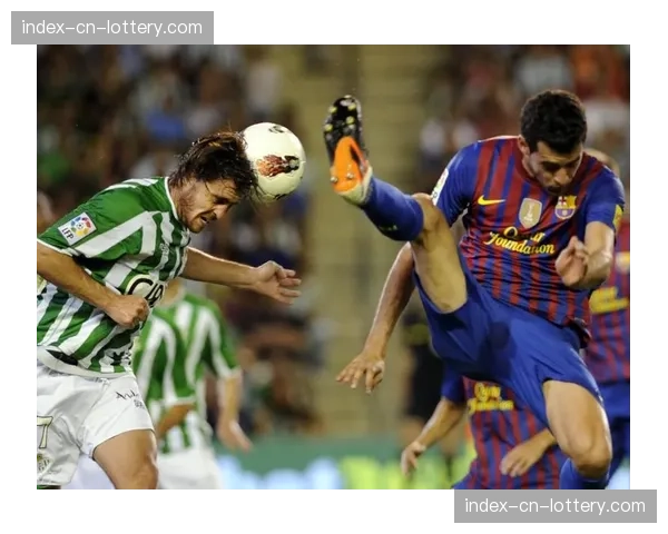 塞维利亚0-0皇家贝蒂斯，比赛共计产生41次抢断，场面激烈