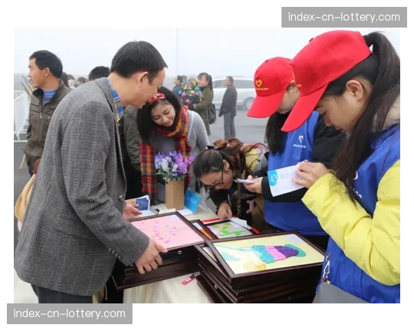 德甲俱乐部联合举办公益跑,为社区足球项目筹集善款